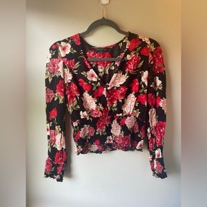 American Eagle Floral top with long sleeves size small